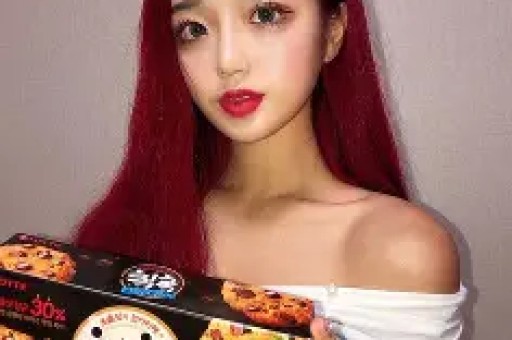女星超大牌排场惹热议与男助理亲密举动引全网吵翻 女星超大牌排场惹热议与男助理亲密举动引全网吵翻