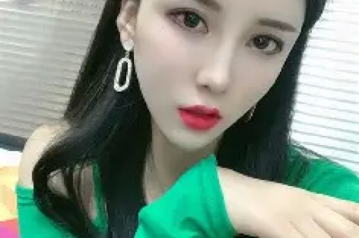 军官给女特务授课竟趁机大发女特务惨了 军官给女特务授课竟趁机大发女特务惨了