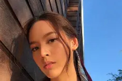 曝55岁柳云龙出轨十数年在妻眼皮底下偷情知情人称小三住对门